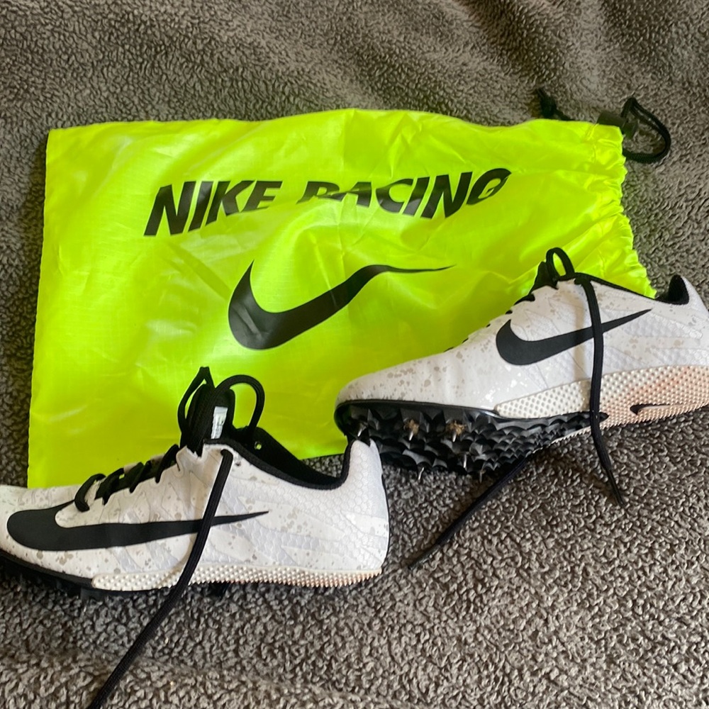 Nike cleats - great condition